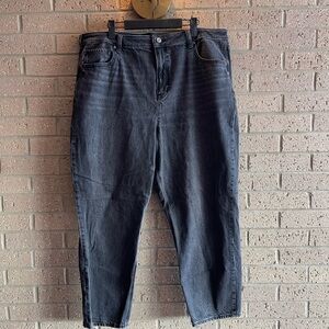 Women’s Classic Blue Jeans